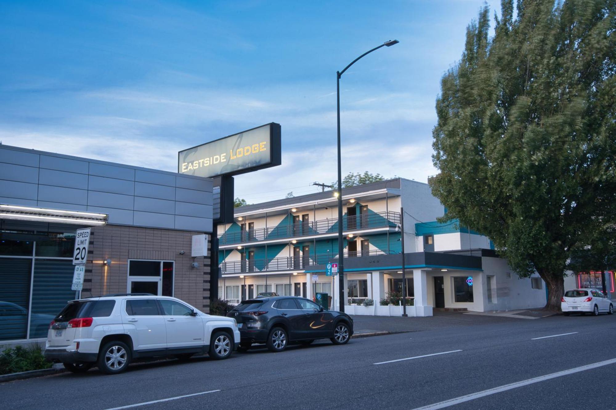 Eastside Lodge Portland Bagian luar foto